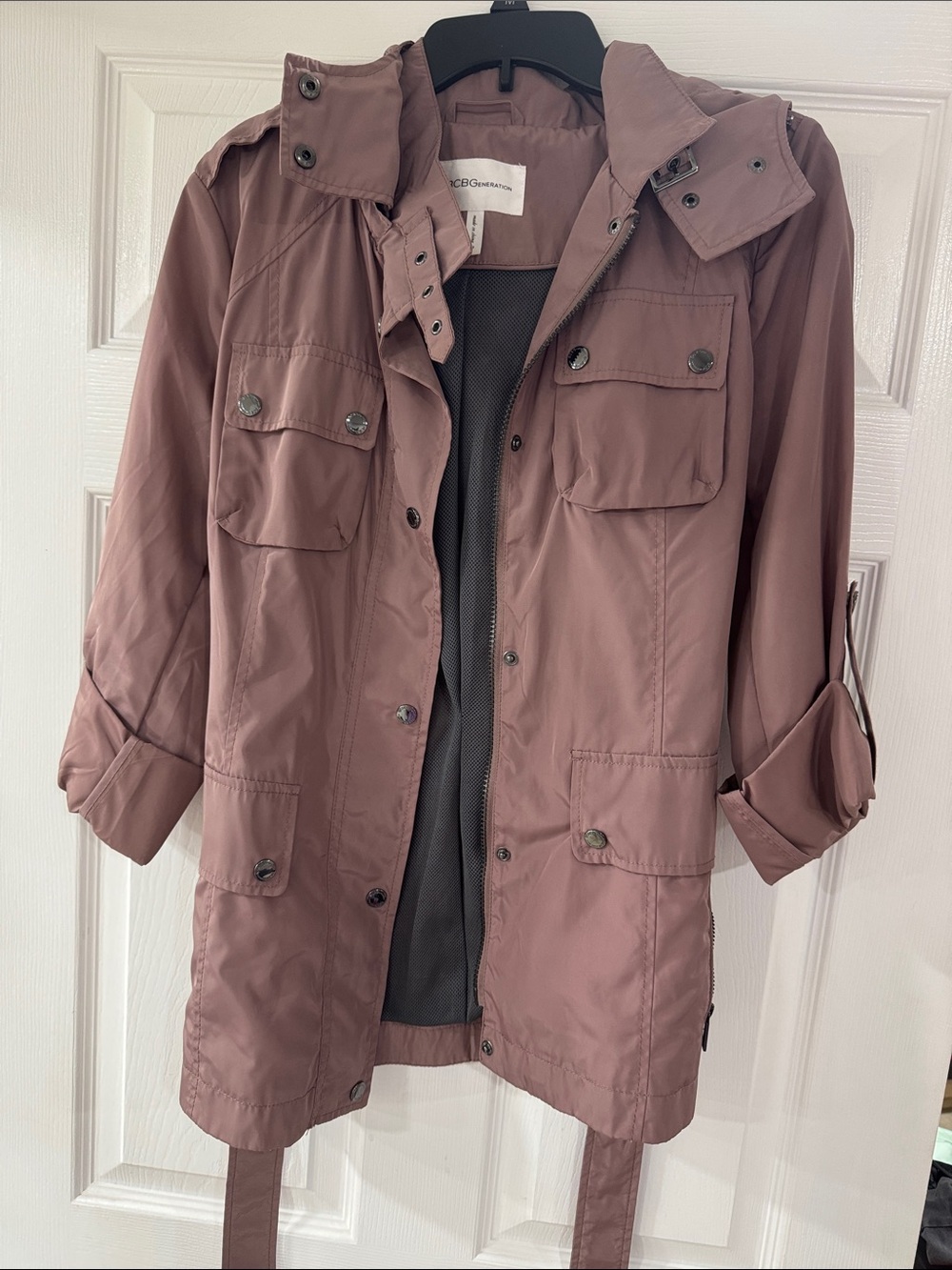 BCBG Fall/Spring Blush Utility Trench Coat with Pockets - perfect condition